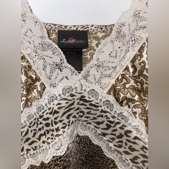 SECRET TREASURES NIGHT DRESS SIZE MEDIUM - Picture 3 of 5